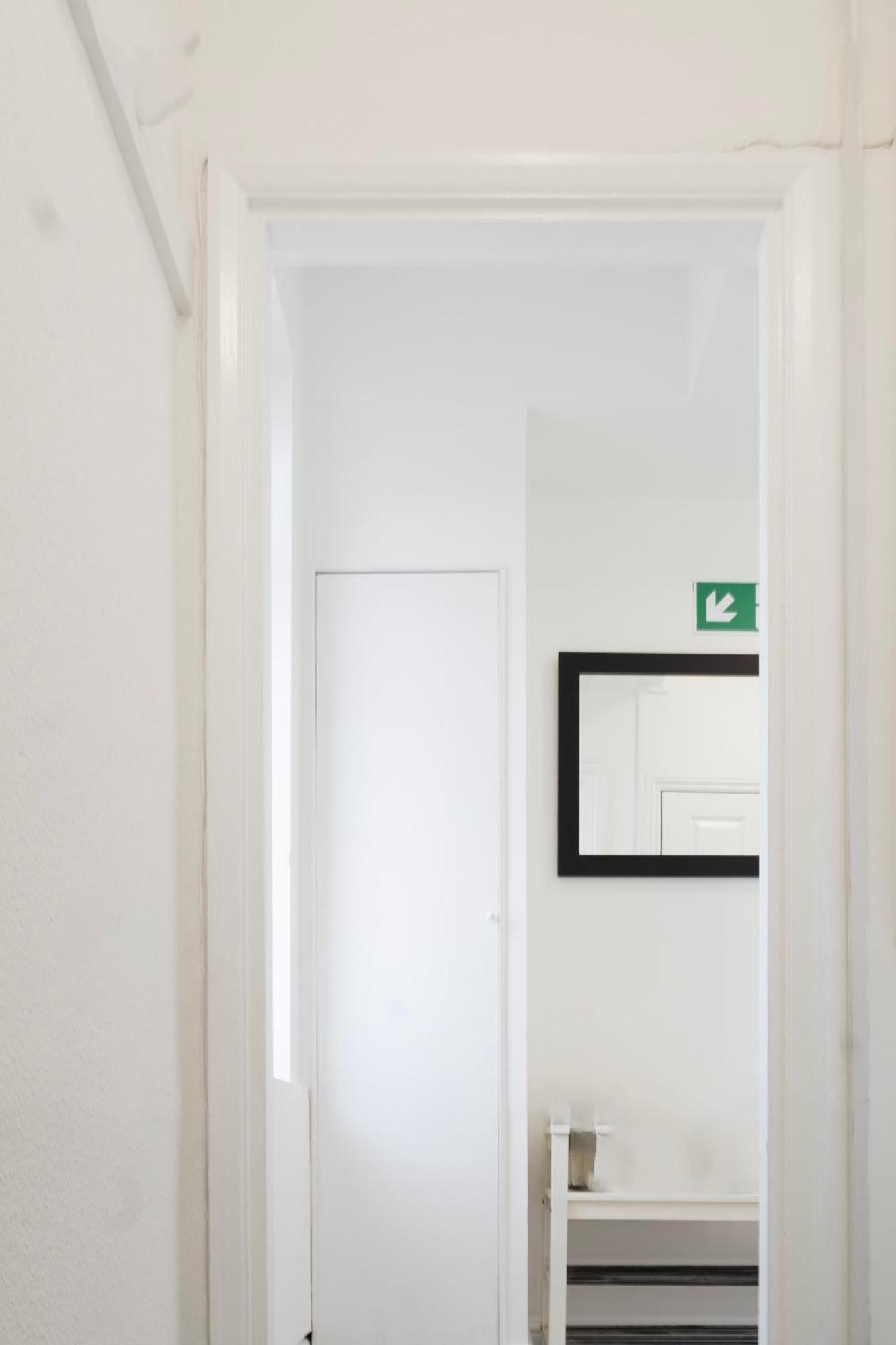 5C- Stylish Urban Retreat - Spacious 2 Bed Flat ลอนดอน ภายนอก รูปภาพ
