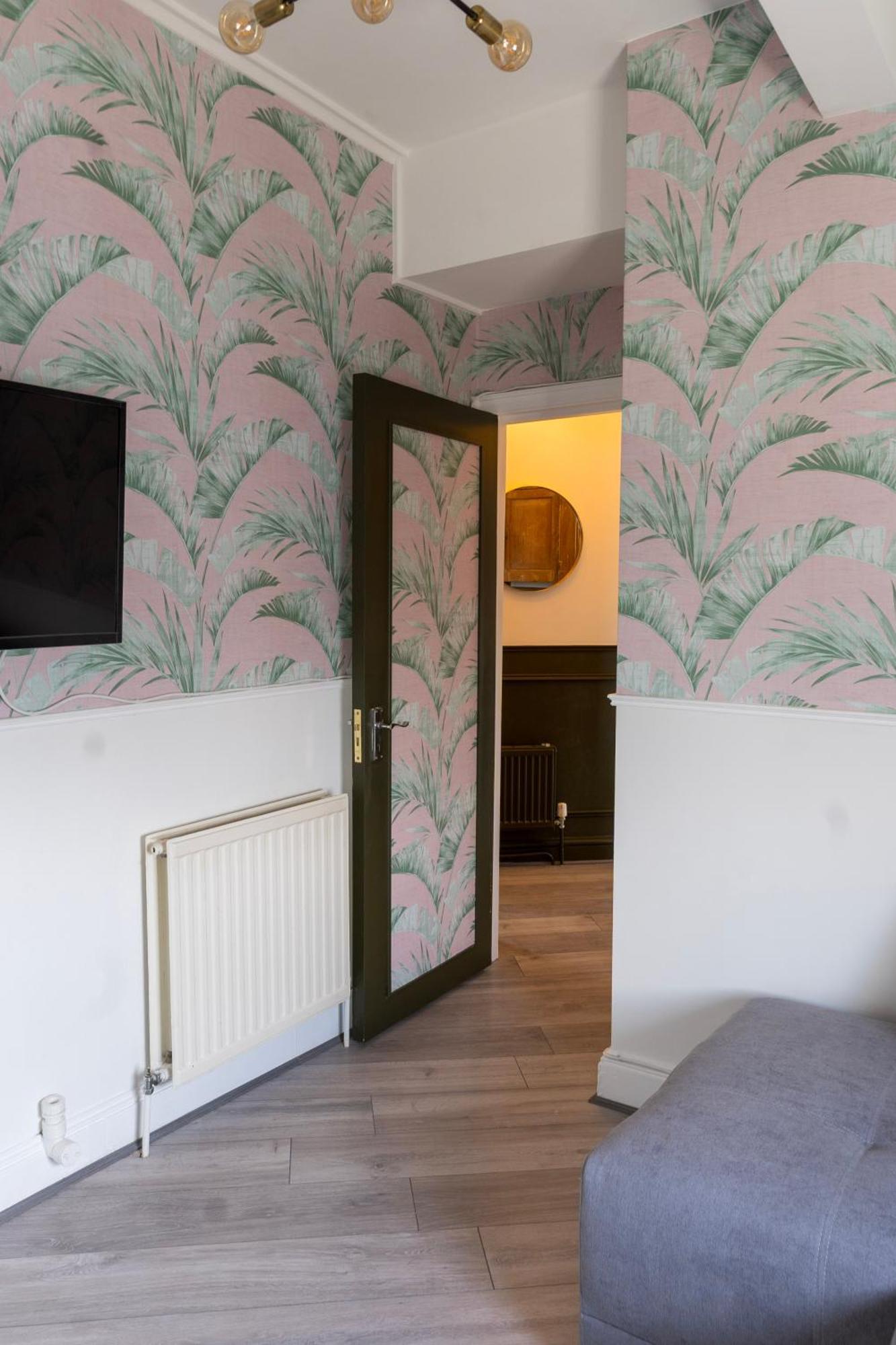 5C- Stylish Urban Retreat - Spacious 2 Bed Flat ลอนดอน ภายนอก รูปภาพ