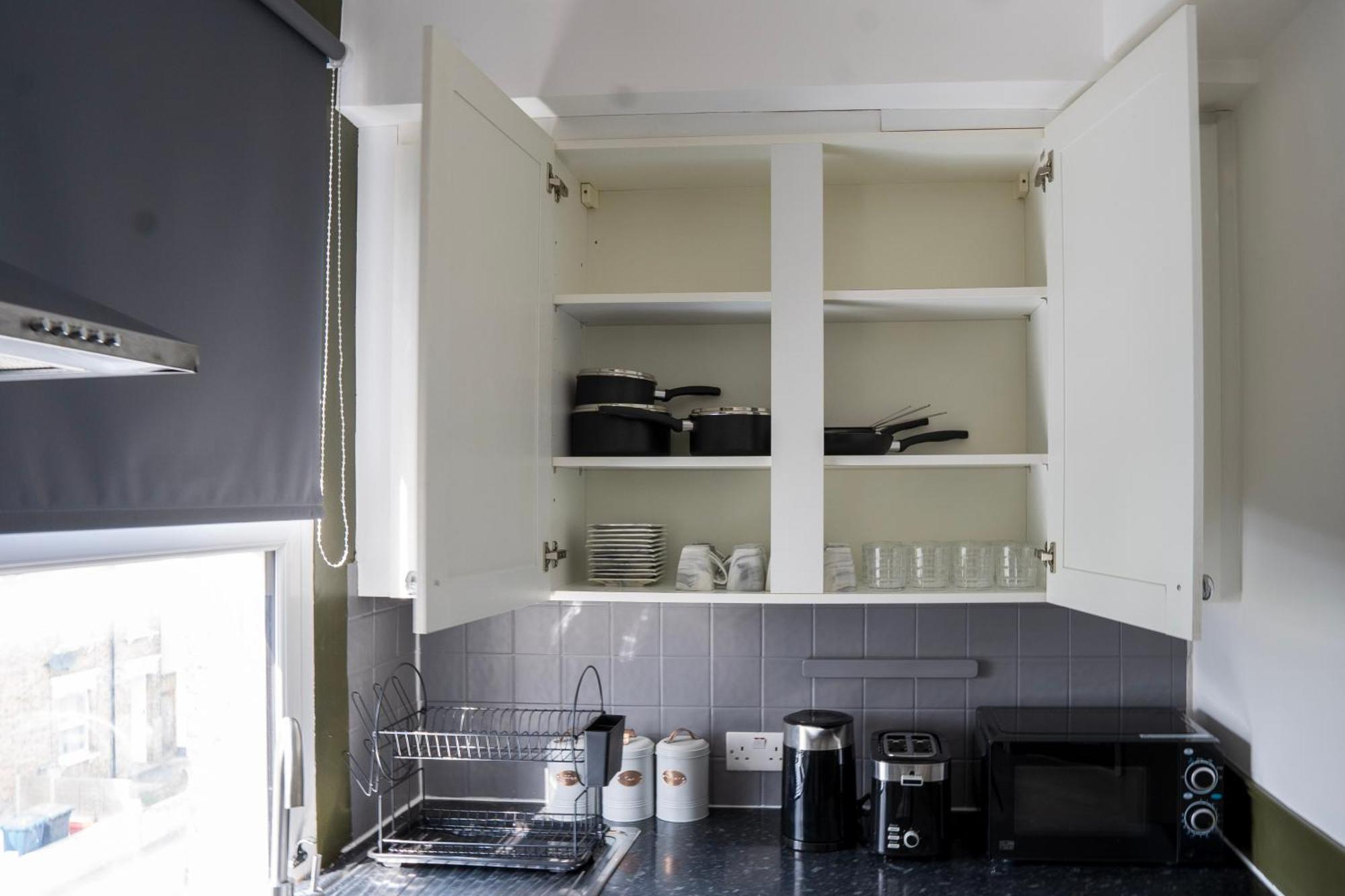 5C- Stylish Urban Retreat - Spacious 2 Bed Flat ลอนดอน ภายนอก รูปภาพ