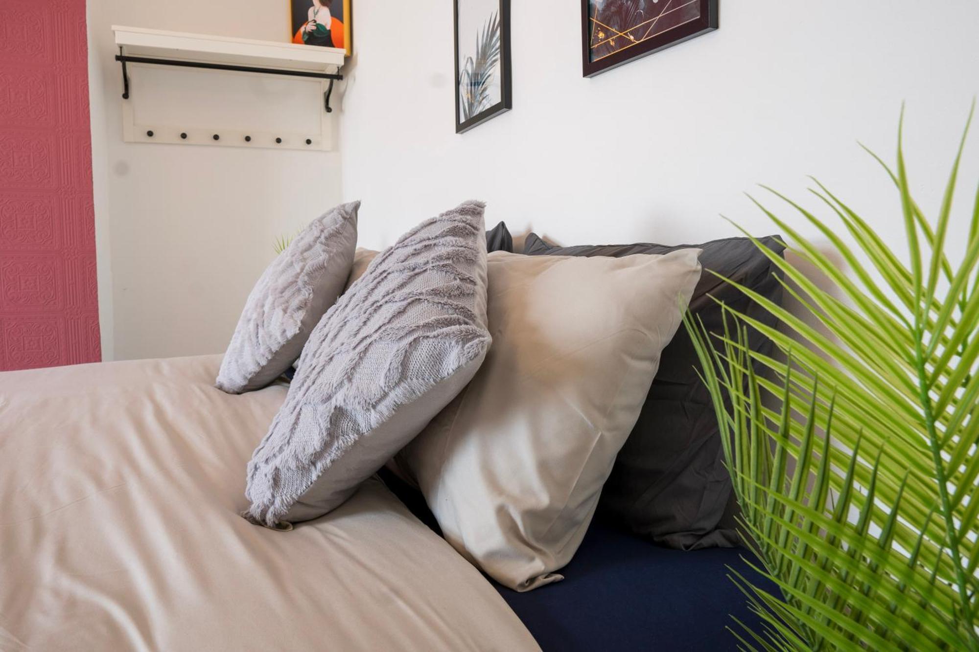 5C- Stylish Urban Retreat - Spacious 2 Bed Flat ลอนดอน ภายนอก รูปภาพ
