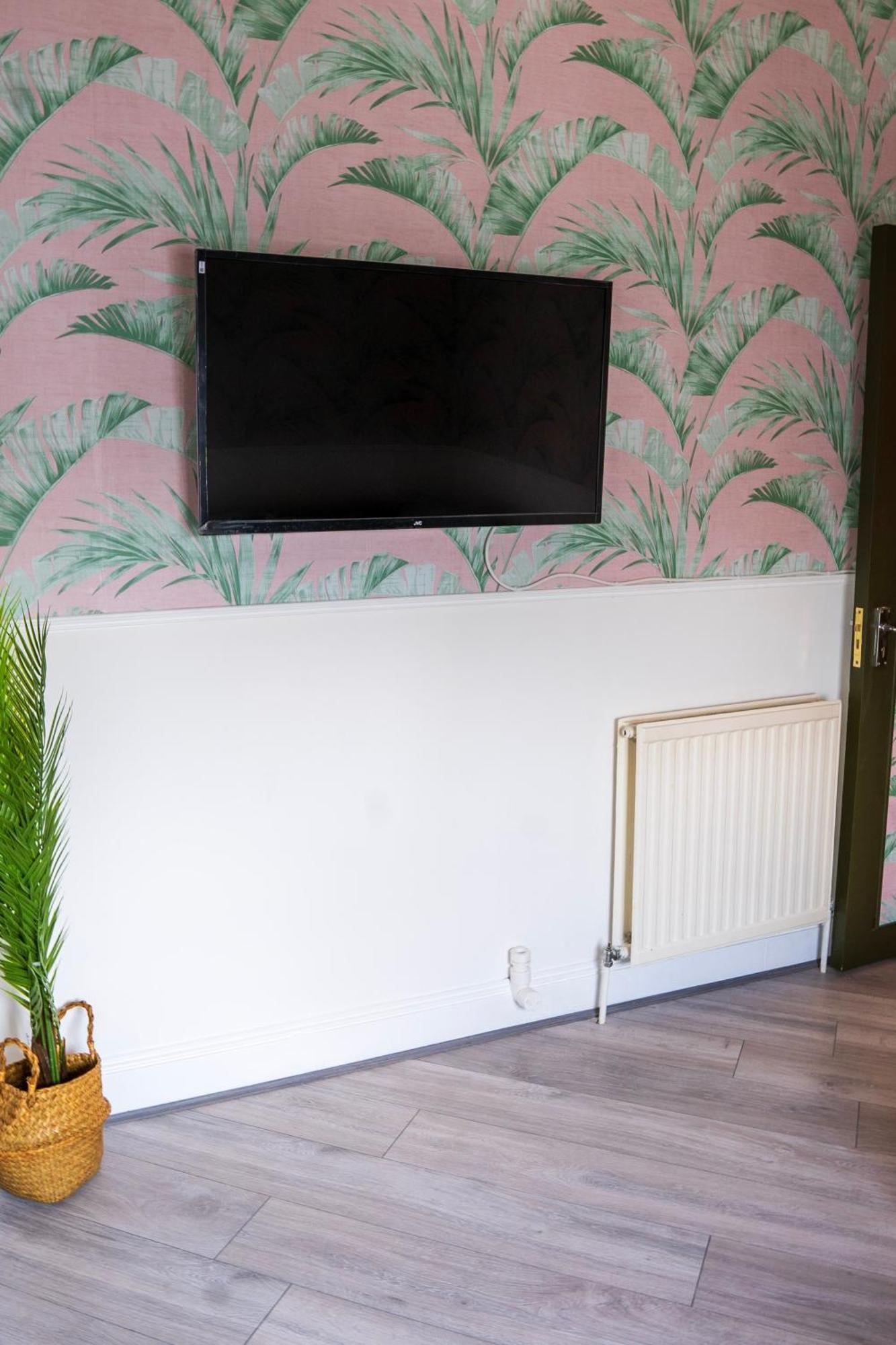 5C- Stylish Urban Retreat - Spacious 2 Bed Flat ลอนดอน ภายนอก รูปภาพ