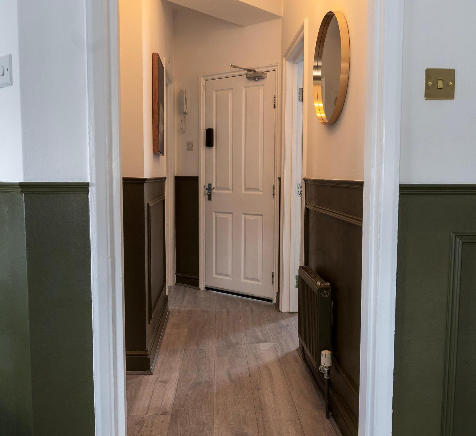 5C- Stylish Urban Retreat - Spacious 2 Bed Flat ลอนดอน ภายนอก รูปภาพ