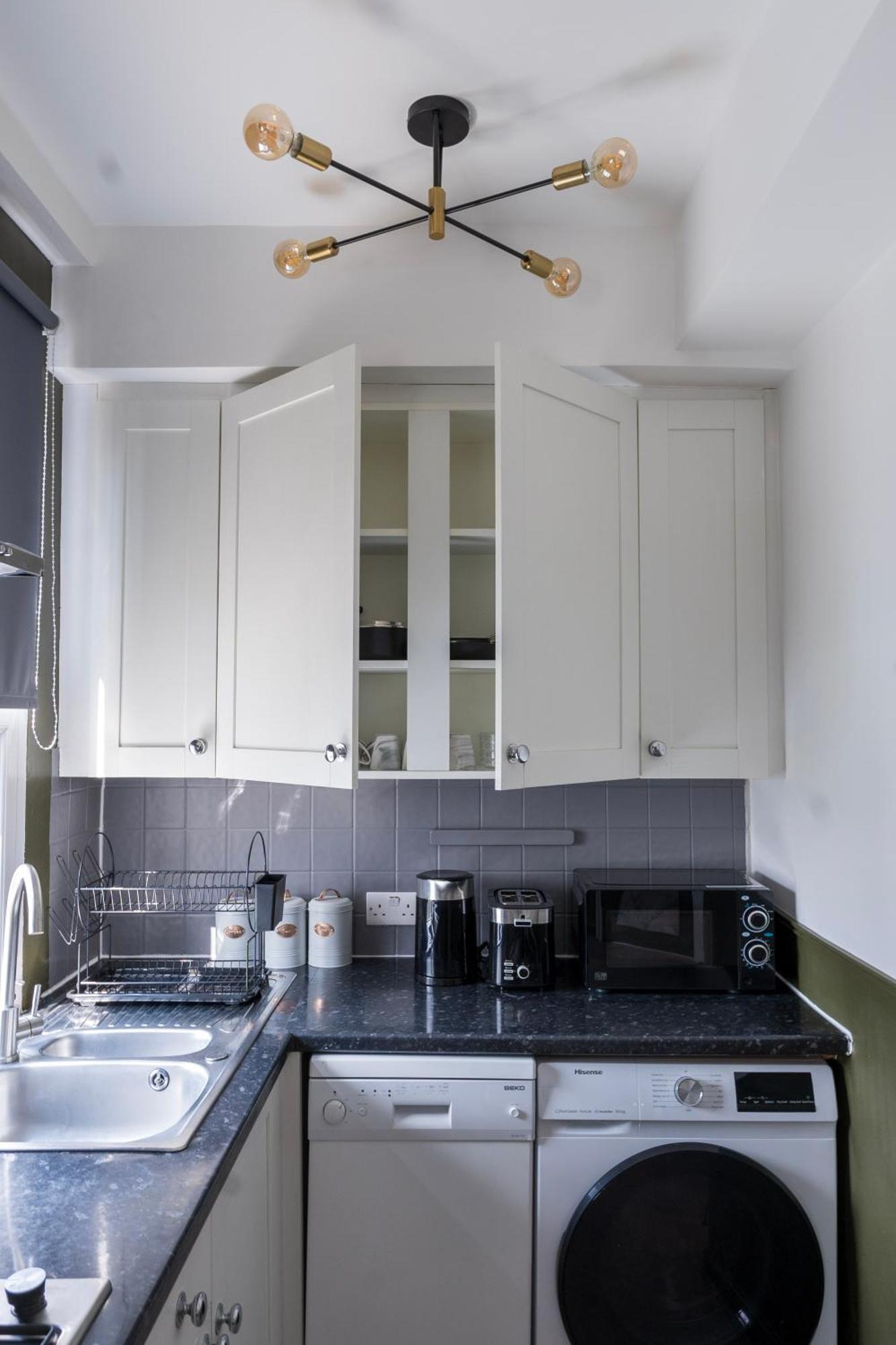 5C- Stylish Urban Retreat - Spacious 2 Bed Flat ลอนดอน ภายนอก รูปภาพ